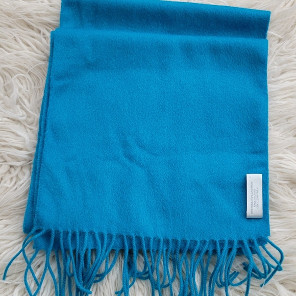 Coach Turquoise Scarf with Fringe - Picture 4 of 8
